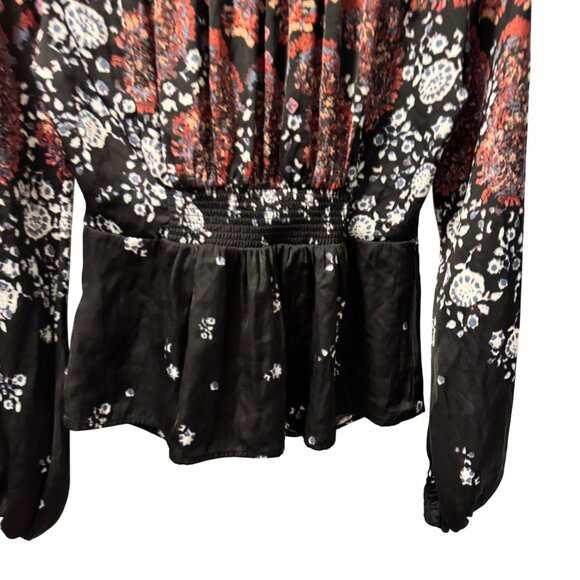 Free People blouse Sz S Long Sleeve Floral Blouse With Knot Front Design & V-Nec - Picture 10 of 12